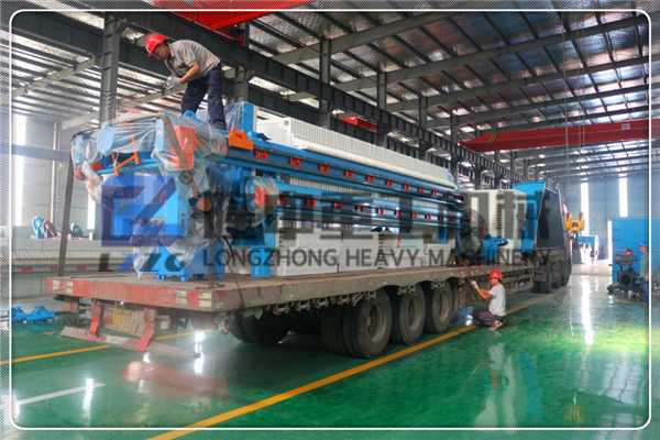 除了礦山行業(yè)，還有哪些行業(yè)需要污泥壓濾機(jī)設(shè)備？