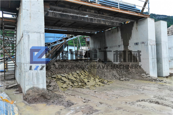 隆中重工污泥壓濾機設(shè)備三大性能讓用戶們目瞪口呆！