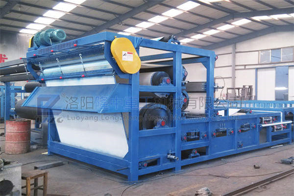 污泥帶式壓濾機(jī)脫水更強(qiáng)性能，廠家良心讓用戶享受實(shí)惠