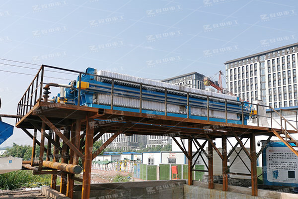 污泥壓濾機(jī)多少錢一臺(tái)？后期運(yùn)行成本高不高？