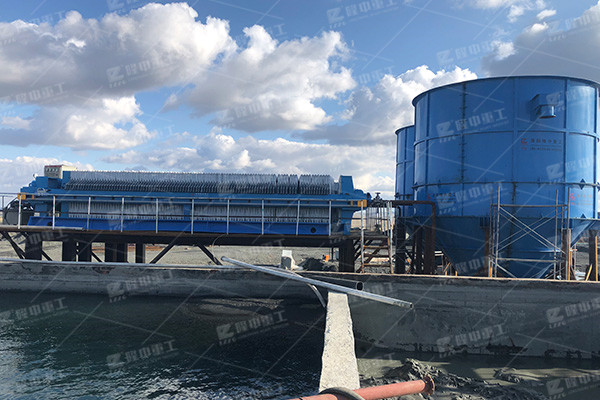 真空帶式壓濾機(jī)壓不出泥有哪些原因，有沒有解決辦法？