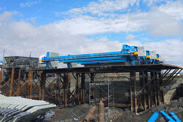 如何解決帶式污泥壓濾機(jī)遇到濾帶清洗的問題？