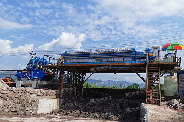 真空帶式壓濾機(jī)壓不出泥有哪些原因，有沒有解決辦法？