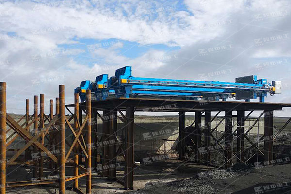 污泥怎么處理，用什么處理設(shè)備，污泥脫水機可以選擇