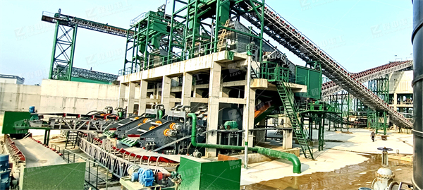 水洗砂生產(chǎn)線方案配置，要求兩月加工六萬噸石料，石子沙子都要